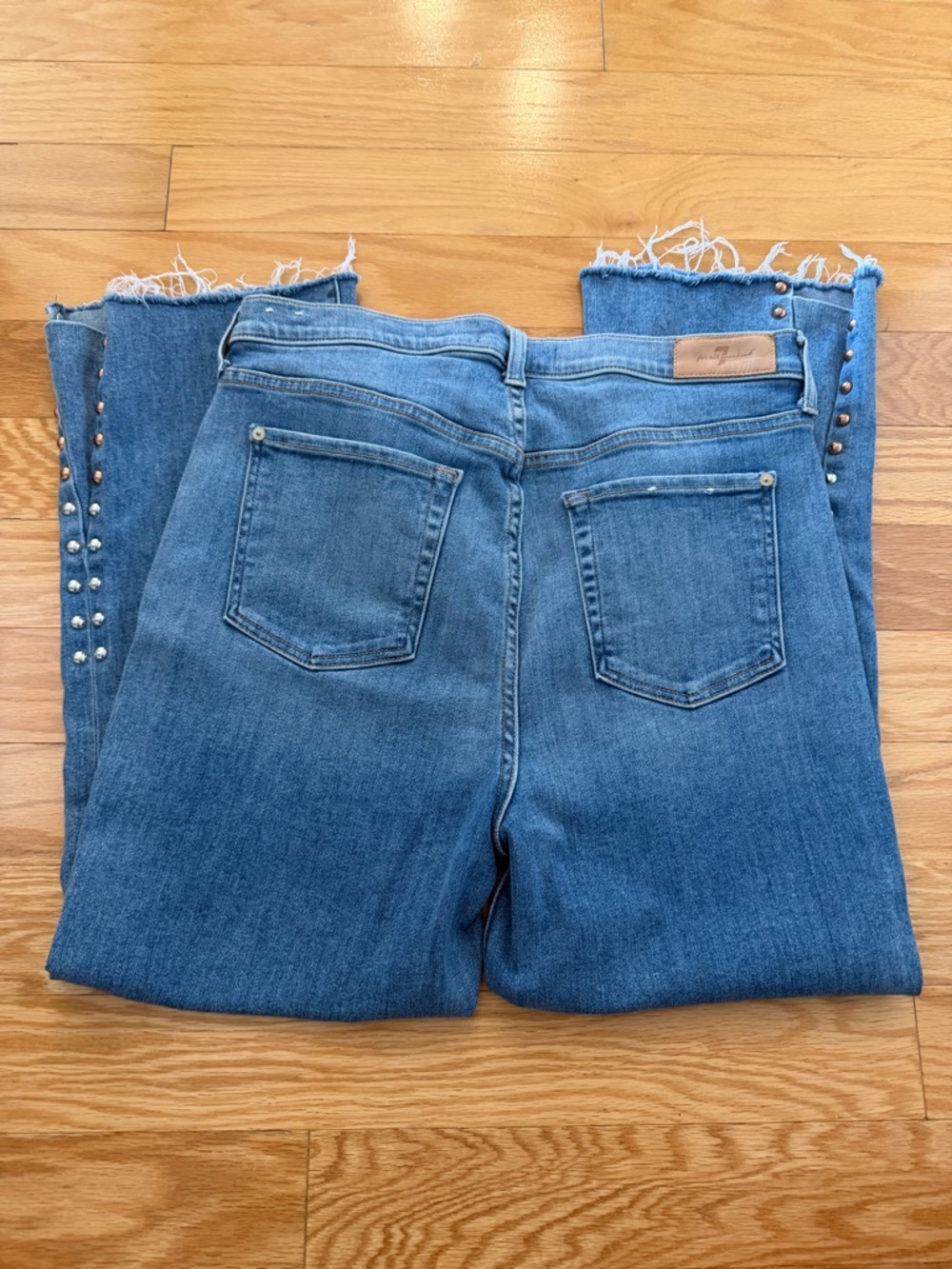 7 For All Mankind Mid-Blue Cropped Jeans with Studded Side Trim Size 32